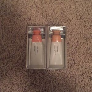 Glossier cloud paint.